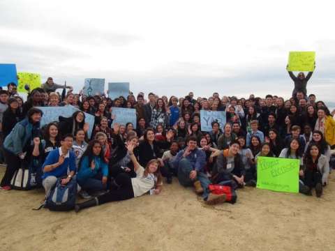 [Yes Conference 2016 participants on a beach]